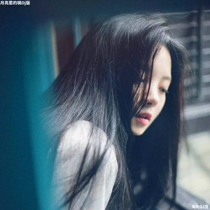 美女脱👙免费看挤奶口
